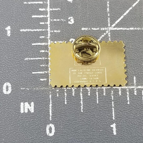 VTG 1981 USA USPS Christmas Stamp Teddy Bear Sled Enamel Pin Season's Greetings - Picture 3 of 4